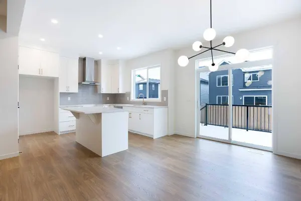 65 Creekside Passage SW, Calgary, AB T2X 5V6