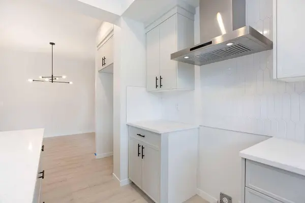 49 Creekside Passage SW, Calgary, AB T2X 5V6