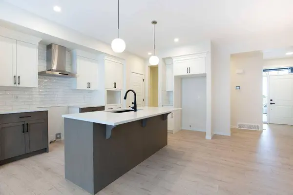 53 Creekside Passage SW, Calgary, AB T2X 5V6