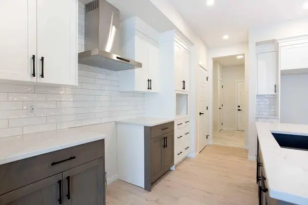 53 Creekside Passage SW, Calgary, AB T2X 5V6