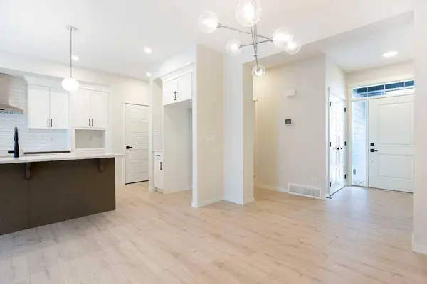 53 Creekside Passage SW, Calgary, AB T2X 5V6