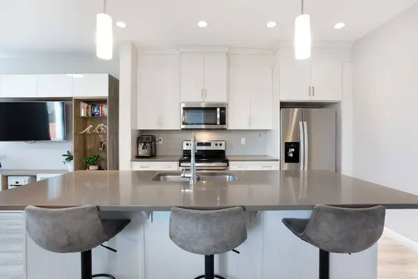 46 Evanston HL NW, Calgary, AB T3P 1J6