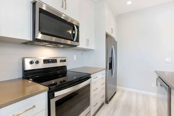 46 Evanston HL NW, Calgary, AB T3P 1J6