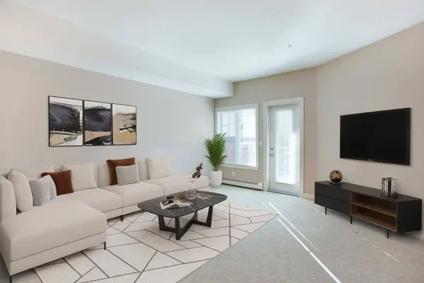 60 Royal Oak PLZ NW #217, Calgary, AB T3G 0A7