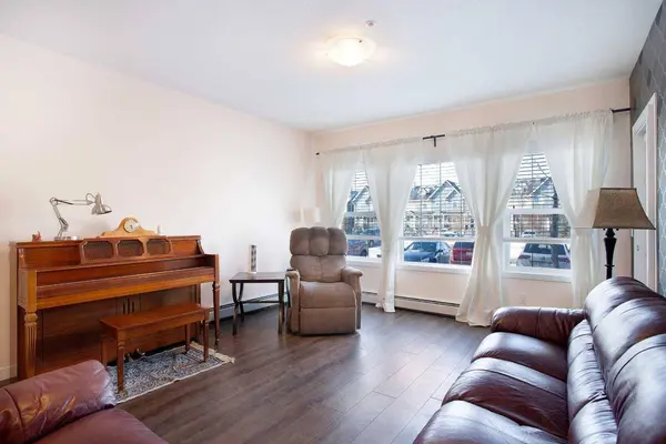 200 Cranfield COMMON SE #103, Calgary, AB T3M 1S2