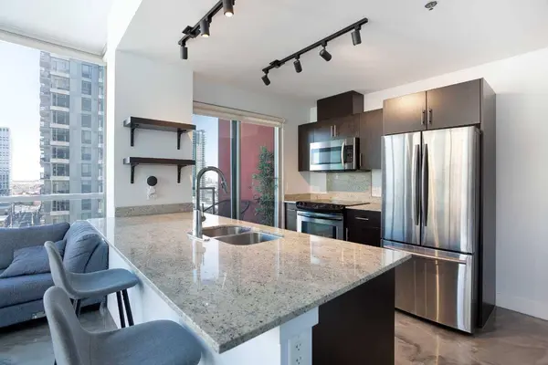 135 13 AVE SW #1302, Calgary, AB T2R 0W8