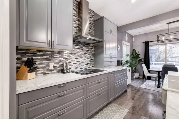 107 Evansbrooke MNR NW, Calgary, AB T3P 1C9