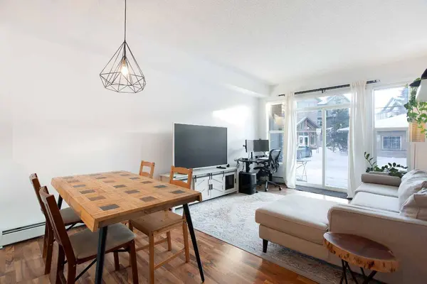 211 Aspen Stone BLVD SW #1116, Calgary, AB T3H 0K1