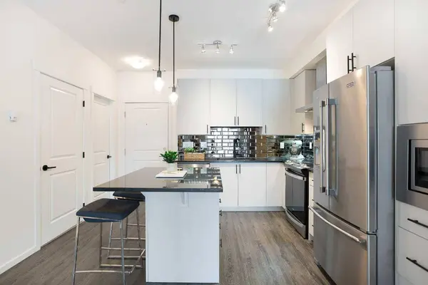 151 Legacy Main ST SE #8119, Calgary, AB T2X 5C7