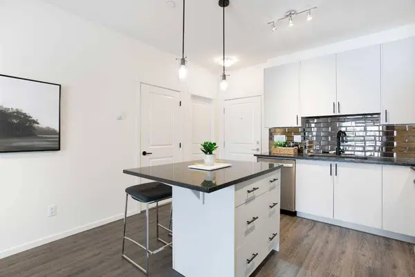 151 Legacy Main ST SE #8119, Calgary, AB T2X 5C7