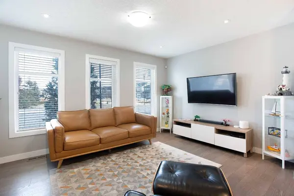 4104 Windsong BLVD SW, Airdrie, AB T4B 4A2