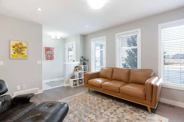 4104 Windsong BLVD SW, Airdrie, AB T4B 4A2