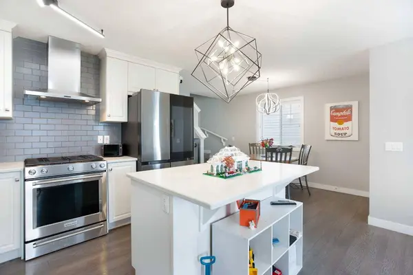 4104 Windsong BLVD SW, Airdrie, AB T4B 4A2