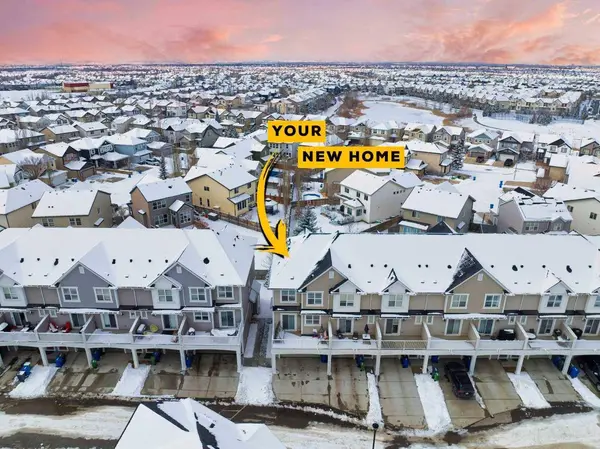 438 Copperstone MNR SE, Calgary, AB T2Z 5G4