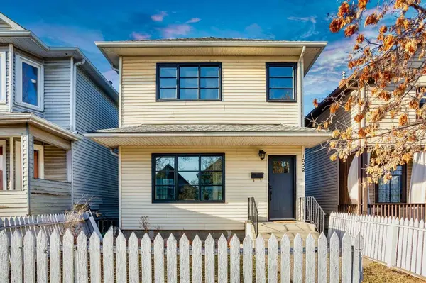 1032 18 AVE SE, Calgary, AB T2G 1L6