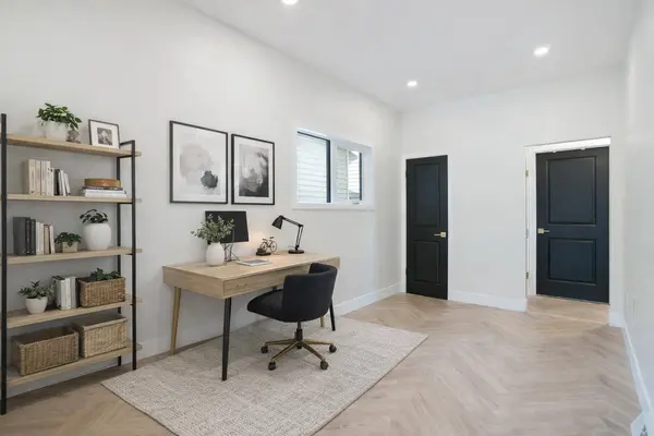 1032 18 AVE SE, Calgary, AB T2G 1L6