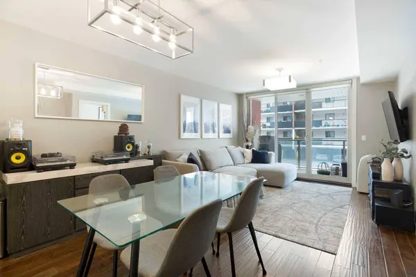 1029 15 AVE SW #202, Calgary, AB T2R 0S5