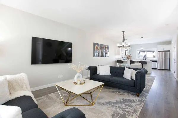 382 Hillcrest RD SW, Airdrie, AB T4B 4T9