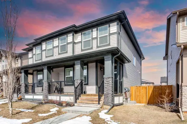 382 Hillcrest RD SW, Airdrie, AB T4B 4T9