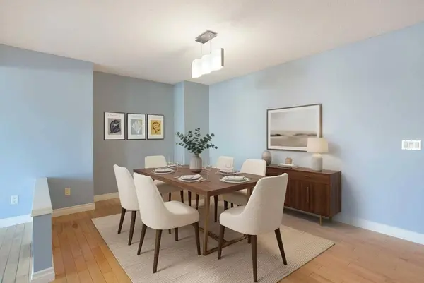 31 Signal Hill WAY SW, Calgary, AB T3H 2M1