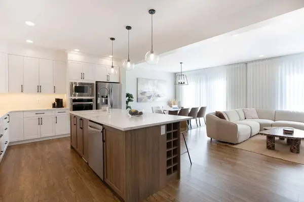 288 Magnolia CRES SE, Calgary, AB T3M 3T3