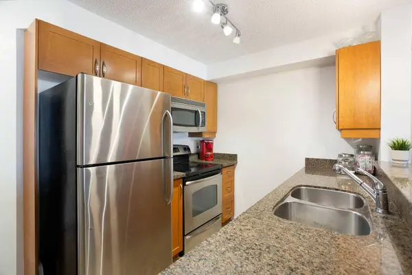 60 Panatella ST NW #4310, Calgary, AB T3K 0M4