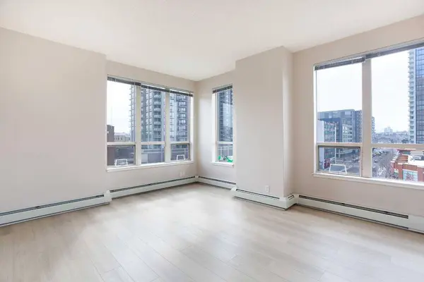 1053 10 ST SW #515, Calgary, AB T2R 1S6