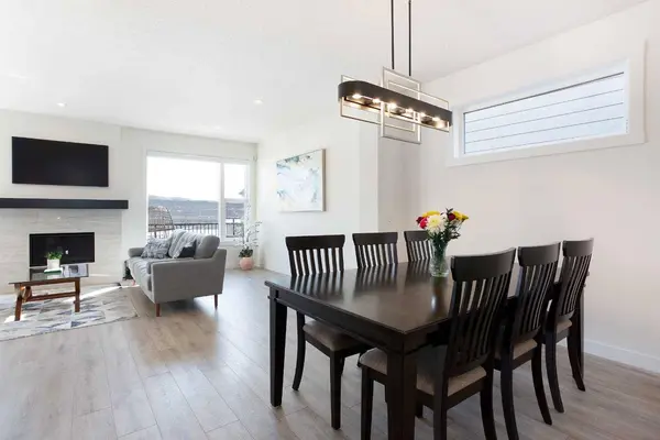 152 Cranbrook GDNS SE, Calgary, AB T3M 3K6