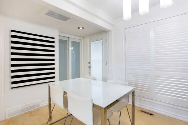 354 Brae Glen RD SW, Calgary, AB T2W 1B6