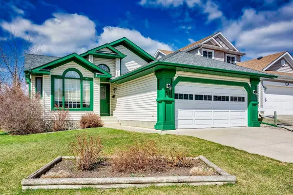54 Shawbrooke PL SW, Calgary, AB T2Y 3B8