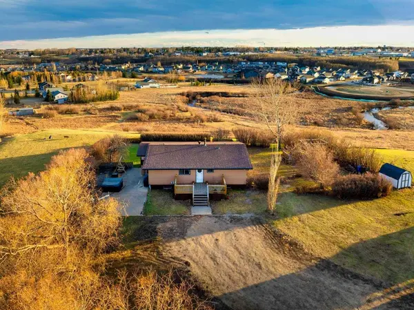 3002 10 ST, Didsbury, AB T3R 0T2