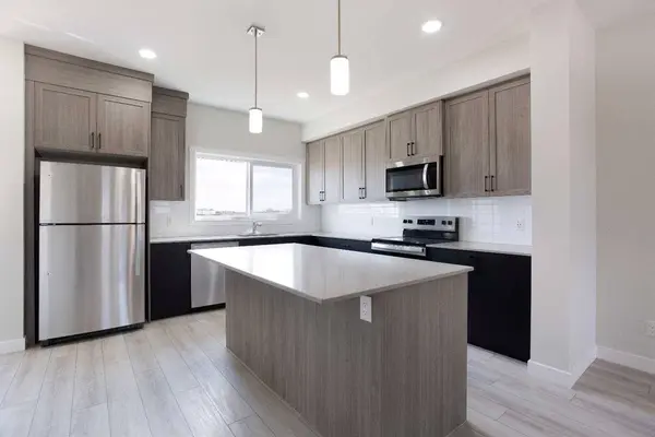 313 Cobblestone Gate SW, Airdrie, AB T4B 5W4