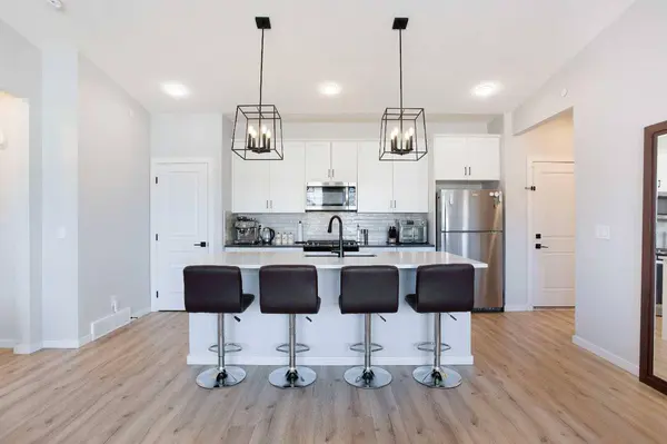 71 Lucas ST NW #15, Calgary, AB T3P 1S3
