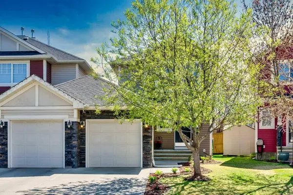 30 Cranwell Common SE, Calgary, AB T3M 0J4