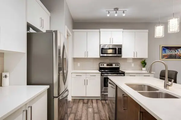 165 Bayside LOOP SW, Airdrie, AB T4B 3W7