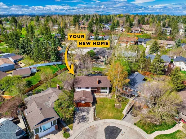 227 Cantrell PL SW, Calgary, AB T2W 1X3
