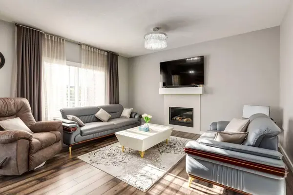 165 Bayside LOOP SW, Airdrie, AB T4B 3W7