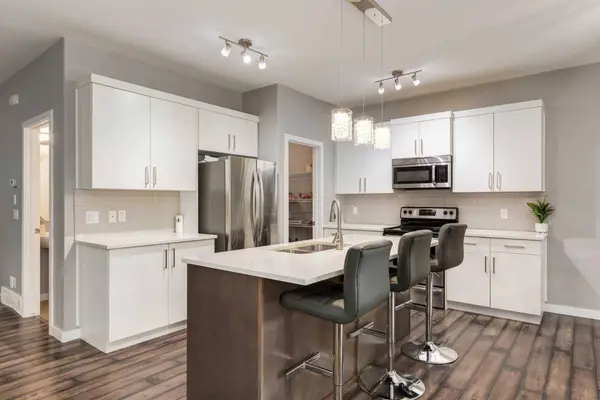 165 Bayside LOOP SW, Airdrie, AB T4B 3W7