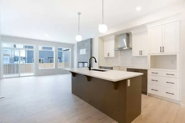 53 Creekside Passage SW, Calgary, AB T2X 5V6