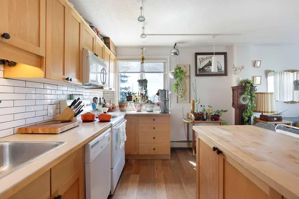 2515 14A ST SW #405, Calgary, AB T2T 3X6
