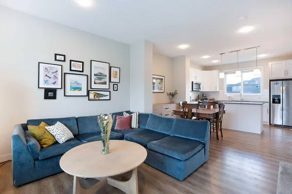 380 Belmont AVE SW, Calgary, AB T2X 4H8