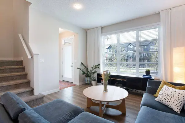 380 Belmont AVE SW, Calgary, AB T2X 4H8