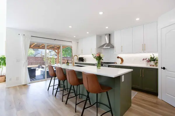 530 Chaparral DR SE, Calgary, AB T2X 3W2