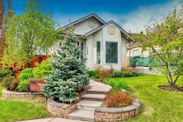 2420 Riverstone RD SE, Calgary, AB T2C 4E2