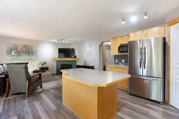 214 Tuscany Ravine RD NW, Calgary, AB T3L 2W9