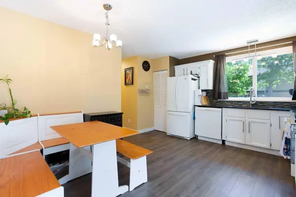 630 Sabrina RD SW #81, Calgary, AB T2W 2N7