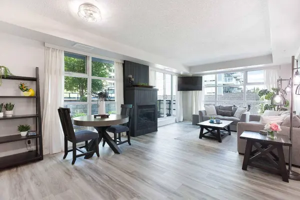 205 Riverfront AVE SW #201, Calgary, AB T2P 5K4