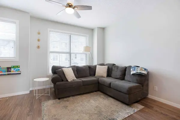 88 New Brighton PT SE, Calgary, AB T2Z 1B8