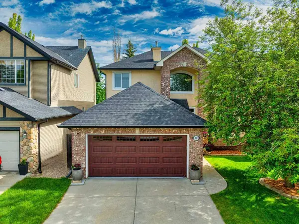 90 Discovery Ridge RD SW, Calgary, AB T3H 4R4