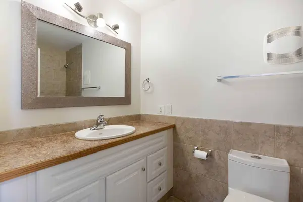 2634 Oakmoor DR SW, Calgary, AB T2V 4E7